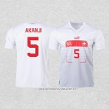 Camiseta Segunda Suiza Jugador Akanji 2022