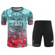 Chandal del Real Madrid Dragon 24-25 Manga Corta Verde y Rojo - Pantalon Corto